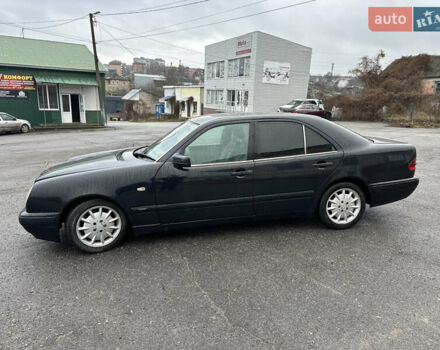 Синий Мерседес Е-Класс, объемом двигателя 2.3 л и пробегом 500 тыс. км за 2300 $, фото 9 на Automoto.ua