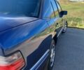 Синій Мерседес Е-Клас, об'ємом двигуна 2 л та пробігом 290 тис. км за 5000 $, фото 10 на Automoto.ua