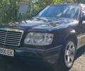 Синий Мерседес Е-Класс, объемом двигателя 2.2 л и пробегом 432 тыс. км за 4600 $, фото 1 на Automoto.ua