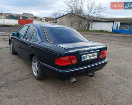 Синій Мерседес Е-Клас, об'ємом двигуна 2.2 л та пробігом 450 тис. км за 2700 $, фото 10 на Automoto.ua