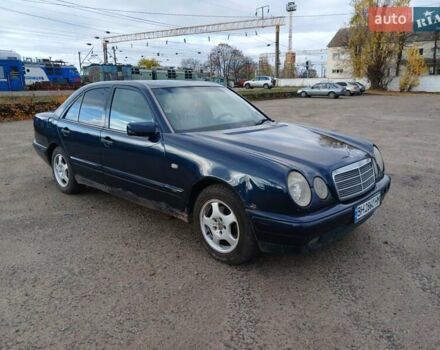 Синій Мерседес Е-Клас, об'ємом двигуна 2.2 л та пробігом 450 тис. км за 2700 $, фото 5 на Automoto.ua