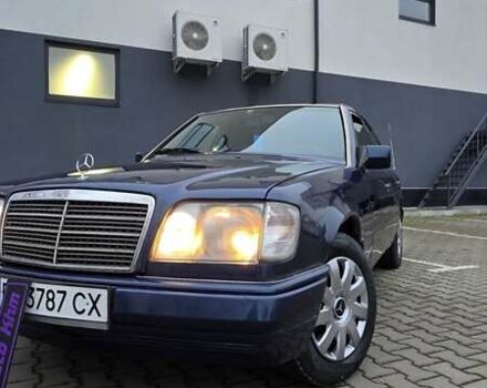 Синий Мерседес Е-Класс, объемом двигателя 2 л и пробегом 324 тыс. км за 2777 $, фото 22 на Automoto.ua