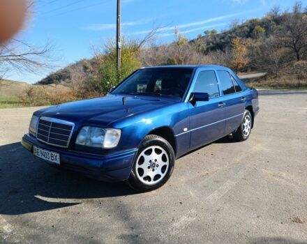 Синій Мерседес Е-Клас, об'ємом двигуна 2 л та пробігом 290 тис. км за 5000 $, фото 3 на Automoto.ua