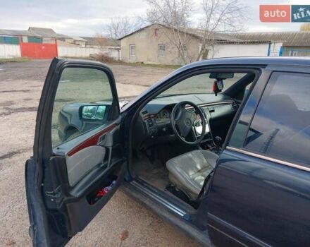 Синій Мерседес Е-Клас, об'ємом двигуна 2.2 л та пробігом 450 тис. км за 2700 $, фото 17 на Automoto.ua