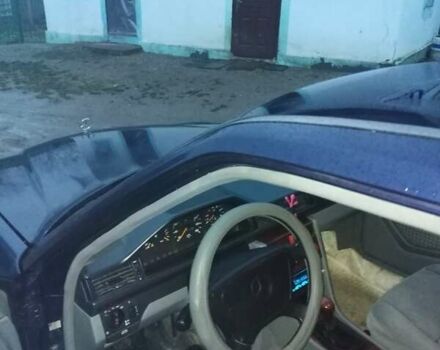 Синий Мерседес Е-Класс, объемом двигателя 2 л и пробегом 315 тыс. км за 3500 $, фото 4 на Automoto.ua