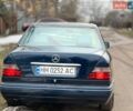 Синий Мерседес Е-Класс, объемом двигателя 2 л и пробегом 559 тыс. км за 4200 $, фото 33 на Automoto.ua