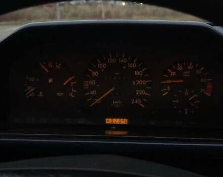 Синий Мерседес Е-Класс, объемом двигателя 2 л и пробегом 324 тыс. км за 2777 $, фото 30 на Automoto.ua