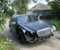 Синий Мерседес Е-Класс, объемом двигателя 2 л и пробегом 310 тыс. км за 1000 $, фото 1 на Automoto.ua