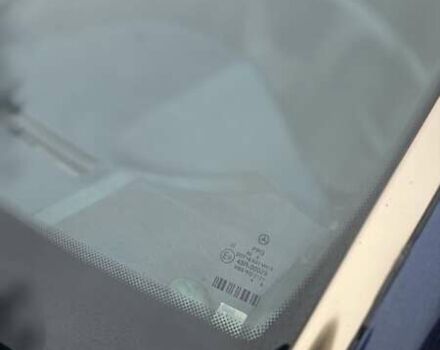 Синий Мерседес Е-Класс, объемом двигателя 2 л и пробегом 324 тыс. км за 2777 $, фото 10 на Automoto.ua