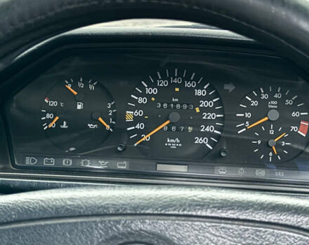 Синий Мерседес Е-Класс, объемом двигателя 3.2 л и пробегом 362 тыс. км за 4800 $, фото 17 на Automoto.ua