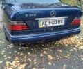 Синій Мерседес Е-Клас, об'ємом двигуна 2 л та пробігом 290 тис. км за 4800 $, фото 16 на Automoto.ua
