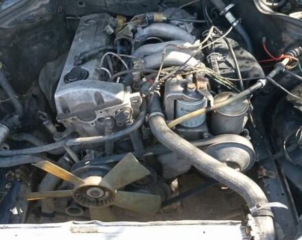 Синій Мерседес Е-Клас, об'ємом двигуна 2 л та пробігом 670 тис. км за 2450 $, фото 3 на Automoto.ua