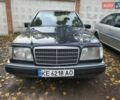 Мерседес Е-Класс 1995 в Кривом Роге на Automoto.ua Синий Мерседес Е-Класс, объемом двигателя 2 л и пробегом 295 тыс. км за 2600 $, фото 18 на Automoto.ua