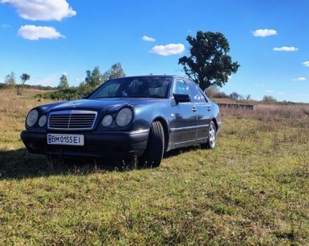 Синій Мерседес Е-Клас, об'ємом двигуна 2 л та пробігом 520 тис. км за 3100 $, фото 2 на Automoto.ua