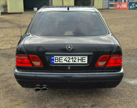 Синій Мерседес Е-Клас, об'ємом двигуна 2.8 л та пробігом 379 тис. км за 2800 $, фото 5 на Automoto.ua