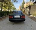 Синій Мерседес Е-Клас, об'ємом двигуна 2 л та пробігом 460 тис. км за 2608 $, фото 4 на Automoto.ua