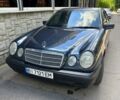 Синій Мерседес Е-Клас, об'ємом двигуна 2 л та пробігом 400 тис. км за 3000 $, фото 1 на Automoto.ua