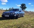 Синий Мерседес Е-Класс, объемом двигателя 2 л и пробегом 520 тыс. км за 3100 $, фото 1 на Automoto.ua