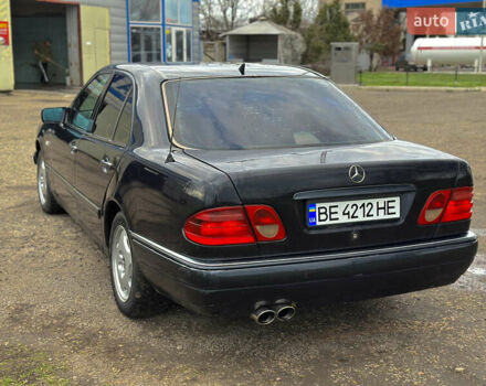 Синій Мерседес Е-Клас, об'ємом двигуна 2.8 л та пробігом 379 тис. км за 2800 $, фото 1 на Automoto.ua
