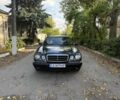 Синій Мерседес Е-Клас, об'ємом двигуна 2 л та пробігом 460 тис. км за 2608 $, фото 1 на Automoto.ua