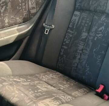 Синий Мерседес Е-Класс, объемом двигателя 2 л и пробегом 520 тыс. км за 3100 $, фото 8 на Automoto.ua