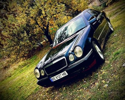 Синій Мерседес Е-Клас, об'ємом двигуна 3.2 л та пробігом 333 тис. км за 4300 $, фото 4 на Automoto.ua