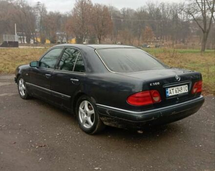 Синий Мерседес Е-Класс, объемом двигателя 3 л и пробегом 452 тыс. км за 1950 $, фото 3 на Automoto.ua