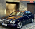 Синий Мерседес Е-Класс, объемом двигателя 2.3 л и пробегом 290 тыс. км за 1999 $, фото 2 на Automoto.ua