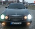 Синий Мерседес Е-Класс, объемом двигателя 2.8 л и пробегом 384 тыс. км за 1995 $, фото 36 на Automoto.ua