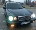 Синий Мерседес Е-Класс, объемом двигателя 2.8 л и пробегом 384 тыс. км за 1995 $, фото 35 на Automoto.ua