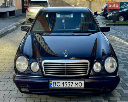 Синий Мерседес Е-Класс, объемом двигателя 2.3 л и пробегом 290 тыс. км за 1999 $, фото 9 на Automoto.ua