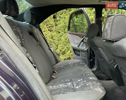 Синий Мерседес Е-Класс, объемом двигателя 2.3 л и пробегом 350 тыс. км за 2450 $, фото 26 на Automoto.ua