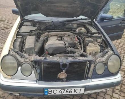 Синій Мерседес Е-Клас, об'ємом двигуна 2 л та пробігом 300 тис. км за 1800 $, фото 8 на Automoto.ua