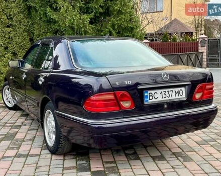 Синий Мерседес Е-Класс, объемом двигателя 2.3 л и пробегом 350 тыс. км за 2450 $, фото 30 на Automoto.ua