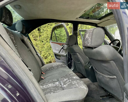 Синий Мерседес Е-Класс, объемом двигателя 2.3 л и пробегом 350 тыс. км за 2450 $, фото 29 на Automoto.ua