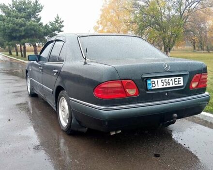 Синій Мерседес Е-Клас, об'ємом двигуна 2.87 л та пробігом 395 тис. км за 2600 $, фото 3 на Automoto.ua