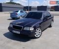 Синий Мерседес Е-Класс, объемом двигателя 2.3 л и пробегом 350 тыс. км за 4000 $, фото 1 на Automoto.ua