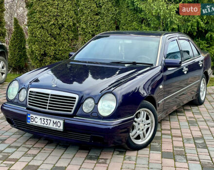 Синий Мерседес Е-Класс, объемом двигателя 2.3 л и пробегом 350 тыс. км за 2450 $, фото 1 на Automoto.ua