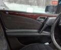 Синий Мерседес Е-Класс, объемом двигателя 2 л и пробегом 250 тыс. км за 1300 $, фото 7 на Automoto.ua