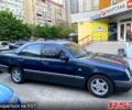 Синий Мерседес Е-Класс, объемом двигателя 3 л и пробегом 325 тыс. км за 2700 $, фото 1 на Automoto.ua