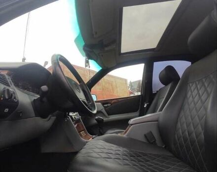 Синій Мерседес Е-Клас, об'ємом двигуна 2 л та пробігом 300 тис. км за 1800 $, фото 11 на Automoto.ua