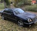 Синий Мерседес Е-Класс, объемом двигателя 3.2 л и пробегом 400 тыс. км за 4500 $, фото 1 на Automoto.ua
