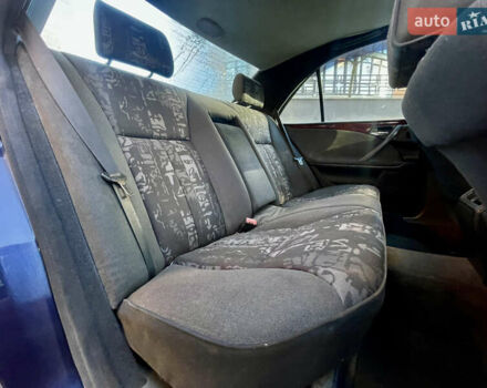 Синий Мерседес Е-Класс, объемом двигателя 2.3 л и пробегом 290 тыс. км за 1999 $, фото 16 на Automoto.ua