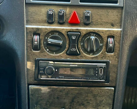 Синий Мерседес Е-Класс, объемом двигателя 2.3 л и пробегом 290 тыс. км за 1999 $, фото 20 на Automoto.ua