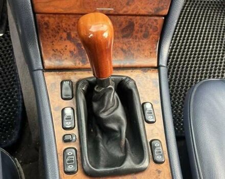 Мерседес Е-Класс 1998 в Харькове на Automoto.ua Синий Мерседес Е-Класс, объемом двигателя 2.5 л и пробегом 225 тыс. км за 3900 $, фото 36 на Automoto.ua