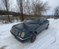 Синій Мерседес Е-Клас, об'ємом двигуна 2.2 л та пробігом 300 тис. км за 1190 $, фото 10 на Automoto.ua