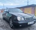 Синий Мерседес Е-Класс, объемом двигателя 2.8 л и пробегом 370 тыс. км за 4500 $, фото 1 на Automoto.ua