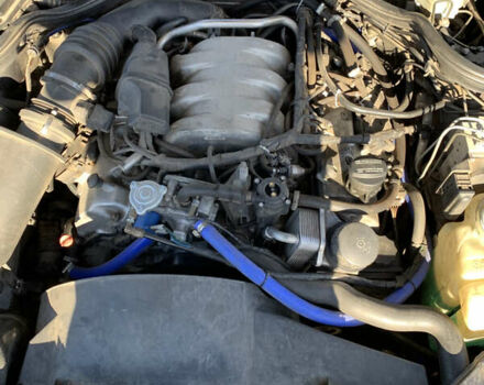 Синий Мерседес Е-Класс, объемом двигателя 2.4 л и пробегом 234 тыс. км за 3500 $, фото 25 на Automoto.ua