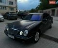 Синий Мерседес Е-Класс, объемом двигателя 3.2 л и пробегом 340 тыс. км за 2650 $, фото 1 на Automoto.ua