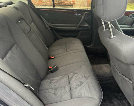 Синий Мерседес Е-Класс, объемом двигателя 2.2 л и пробегом 388 тыс. км за 4950 $, фото 6 на Automoto.ua